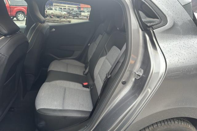 Renault Clio image 9