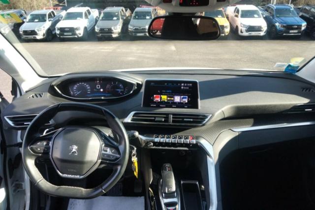 Peugeot 5008 image 4