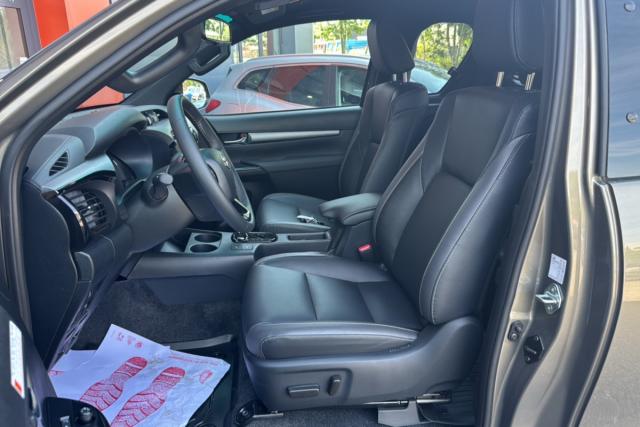 Toyota Hilux image 3