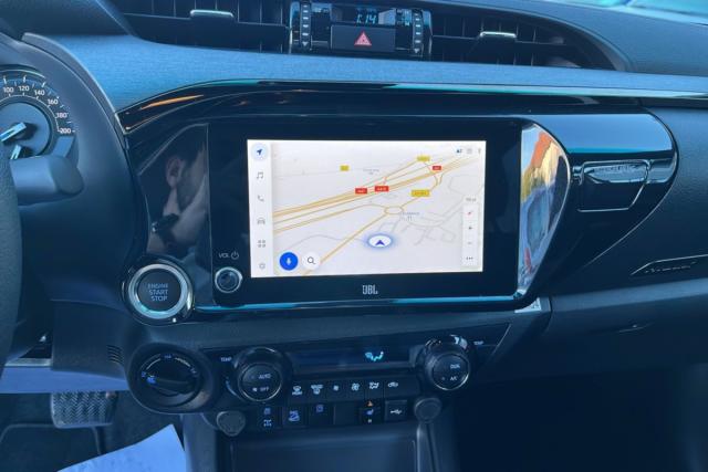 Toyota Hilux image 3