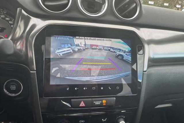 Suzuki Vitara image 5