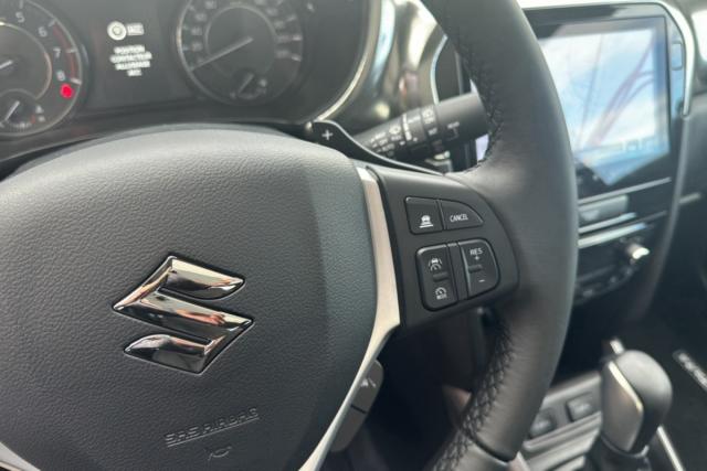 Suzuki Vitara image 6