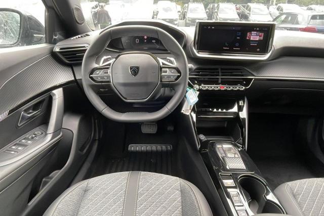 Peugeot 2008 image 3