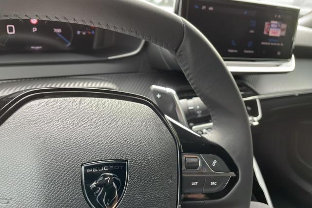 Peugeot 2008 image 7