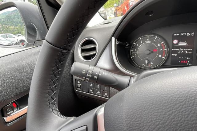 Suzuki Vitara image 1