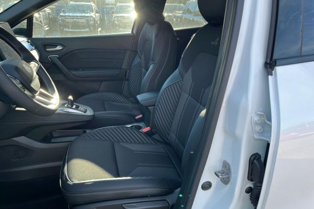 Renault Captur image 2