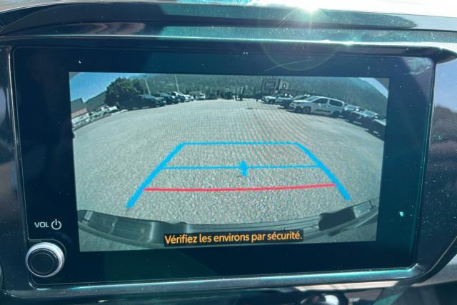 Toyota Hilux image 2