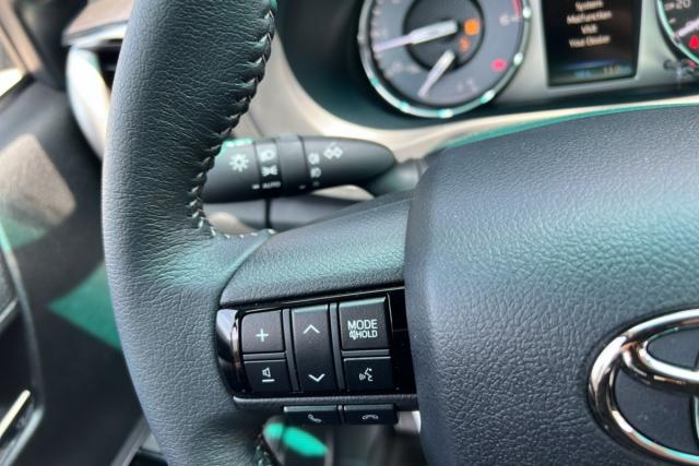 Toyota Hilux image 4