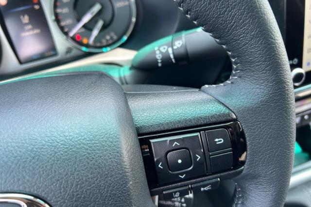 Toyota Hilux image 3