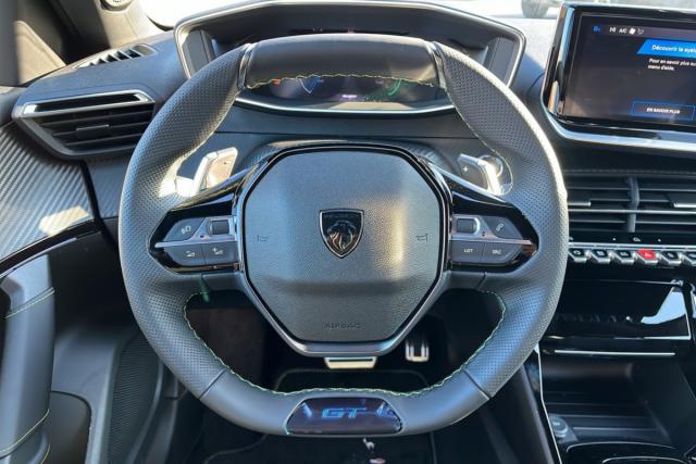 Peugeot 2008 image 7