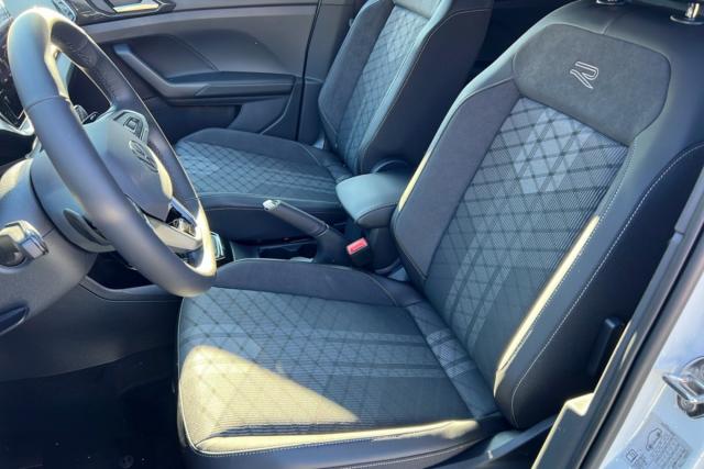 Volkswagen T-Cross image 3