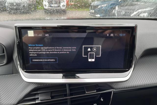 Peugeot 2008 image 2