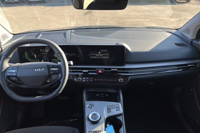 Kia Sportage image 6