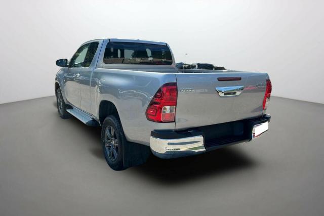 Toyota Hilux image 5