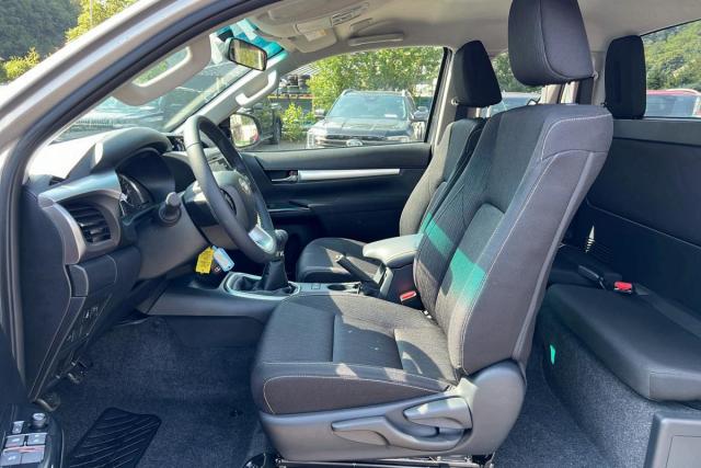 Toyota Hilux image 3