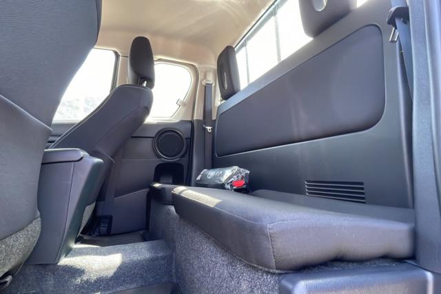 Toyota Hilux image 9