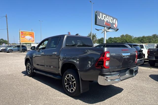 Toyota Hilux image 4