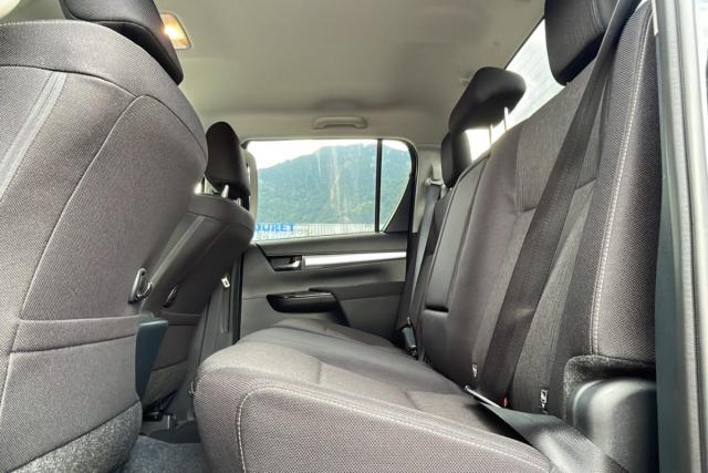 Toyota Hilux image 4