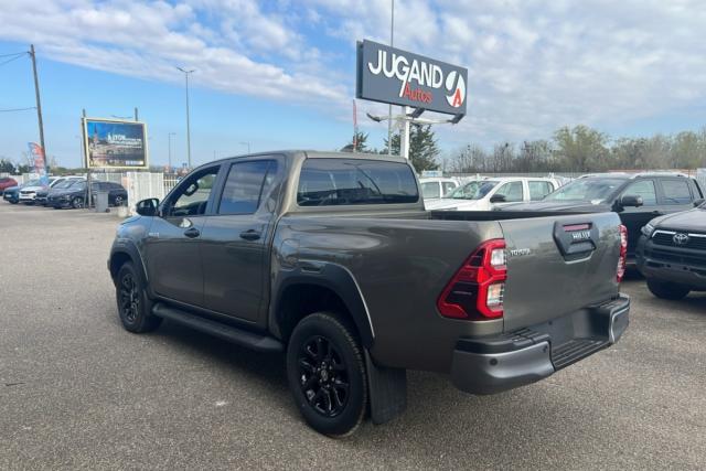 Toyota Hilux 2.8 204 Bva Invincible 4p