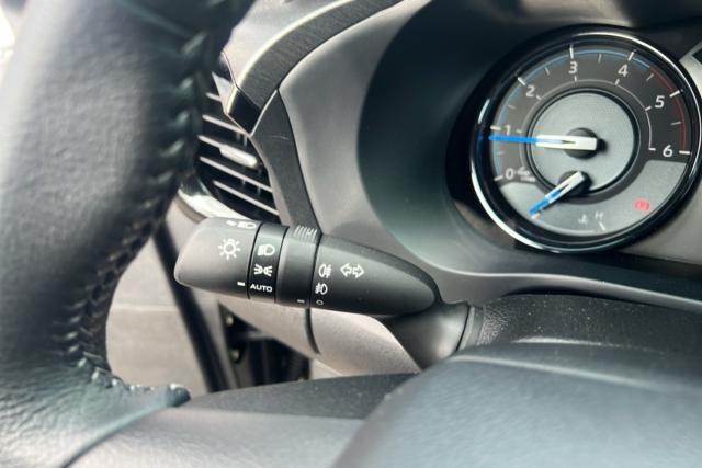 Toyota Hilux image 2