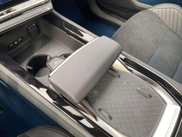 Renault Rafale image 7