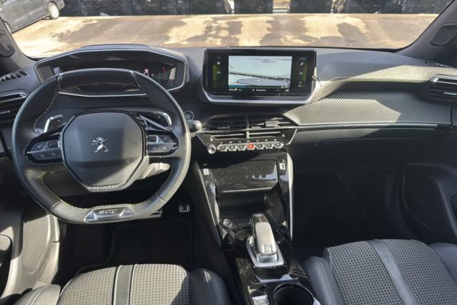 Peugeot 2008 image 4