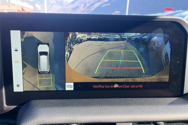 Toyota Land Cruiser image 8