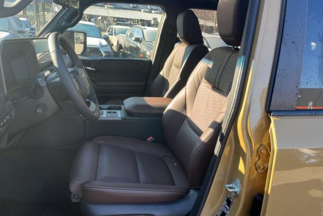 Toyota Land Cruiser image 3