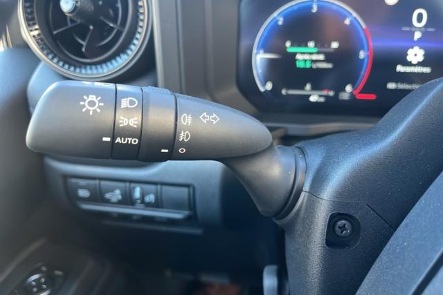 Toyota Land Cruiser image 5