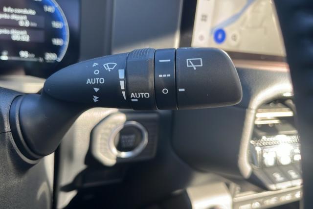 Toyota Land Cruiser image 6