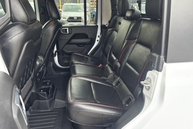 Jeep Gladiator image 6