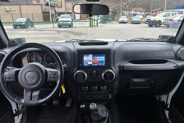 Jeep Wrangler image 3