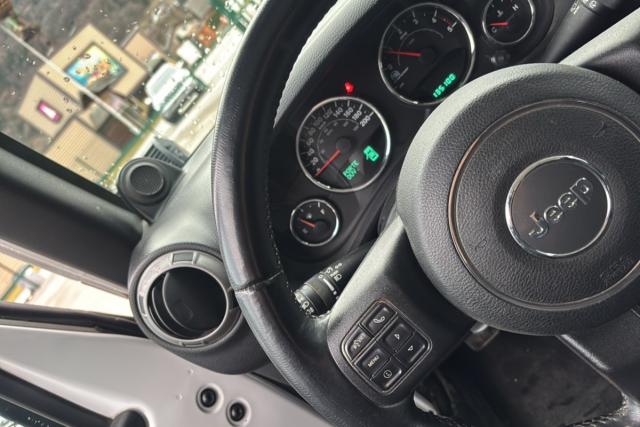 Jeep Wrangler image 7