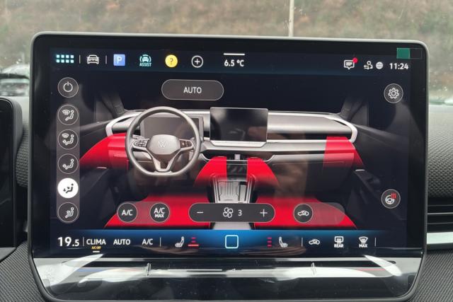 Volkswagen T-Roc image 8