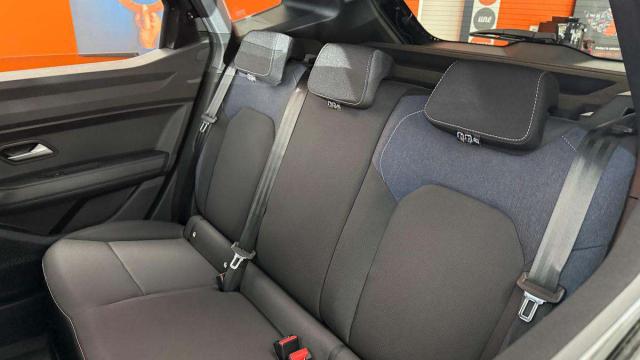 Dacia Duster image 2