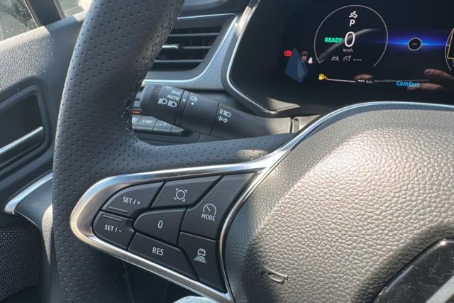 Renault Captur image 2