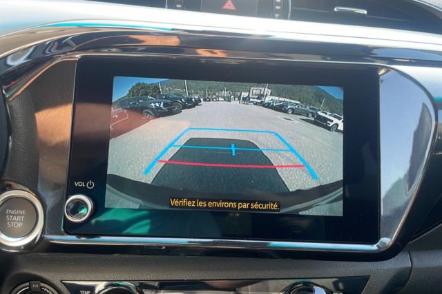 Toyota Hilux image 9