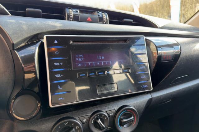 Toyota Hilux image 7