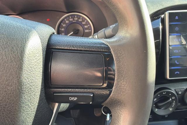 Toyota Hilux image 9