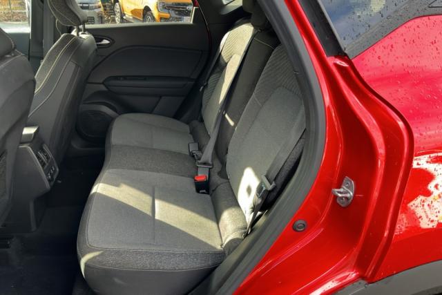 Renault Captur image 1