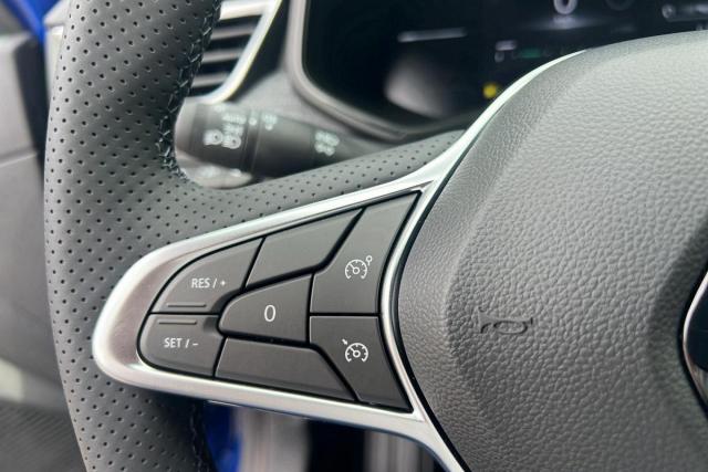 Renault Clio image 9