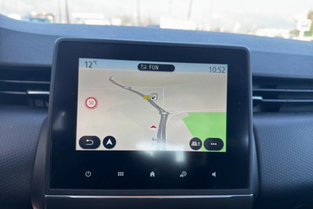 Renault Clio image 2