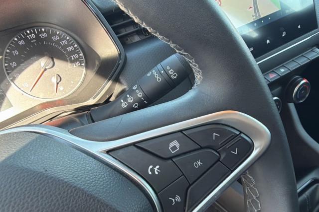 Renault Clio image 1