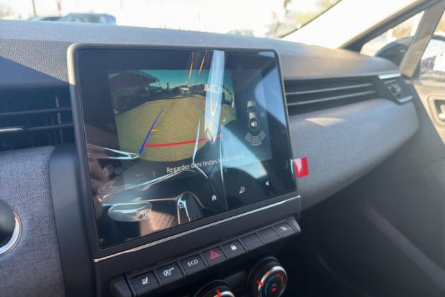 Renault Clio image 9