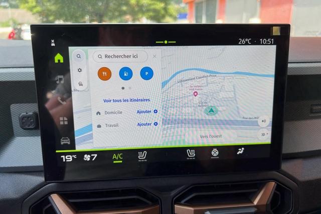 Dacia Duster image 9