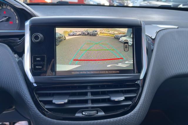 Peugeot 2008 image 6