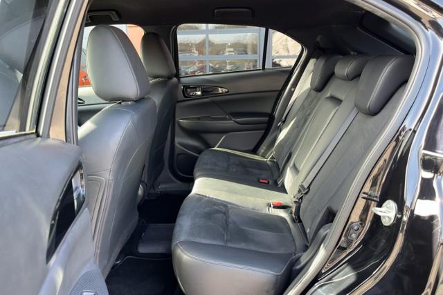 Mitsubishi Eclipse Cross image 3