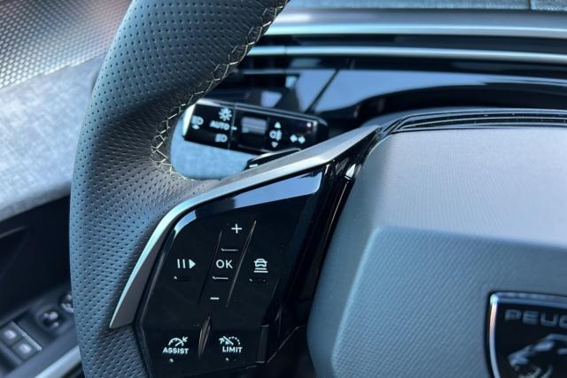 Peugeot 3008 image 1