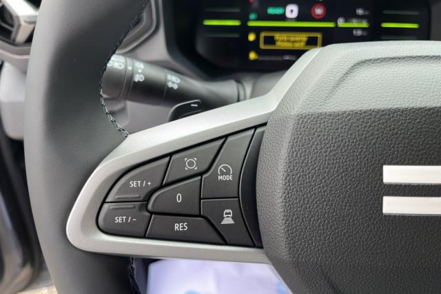 Dacia Duster image 9