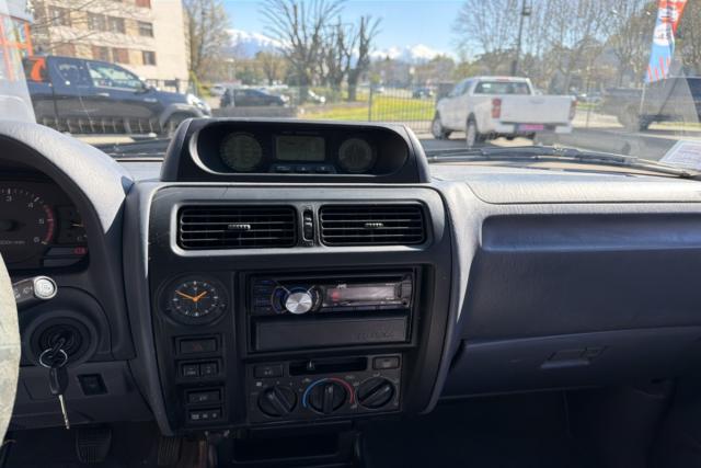 Toyota Land Cruiser image 3